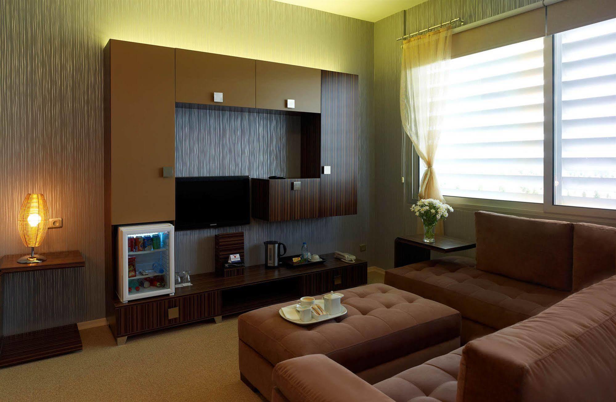 Orty Airport Hotel İzmir Bilik gambar